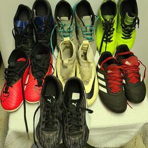 Soccer Cleats Size 2 Youth 7 pairs